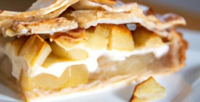 Tarta de manzana con hojaldre y crema Thermomix
