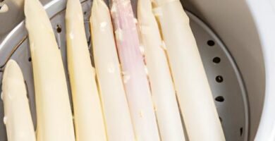 Cómo se preparan los esparragos blancos frescos Thermomix