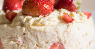 Tarta de fresa sin horno con cuajada Thermomix