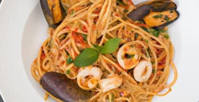 Espaguetis con frutos del mar y salsa marinera Thermomix