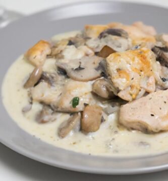 Pollo con champiñones nata y vino blanco Thermomix