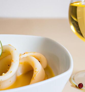 Anillas de calamar en salsa con vino blanco Thermomix