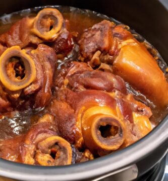 Manitas de cerdo guisadas en olla rapida Thermomix