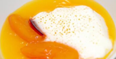 Postre de melocotón en almíbar y nata Thermomix