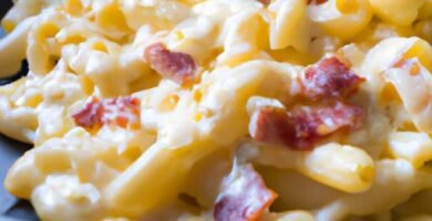 Macarrones a la carbonara con nata y bacon Thermomix